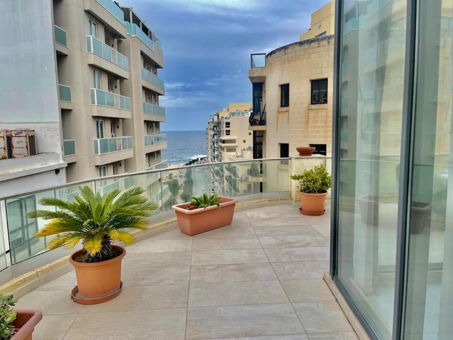 Sea View Penthouse In Tas-Sliema Apartment Ngoại thất bức ảnh