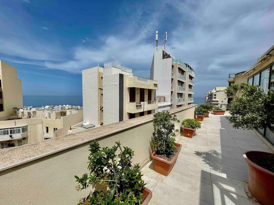 Sea View Penthouse In Tas-Sliema Apartment Ngoại thất bức ảnh